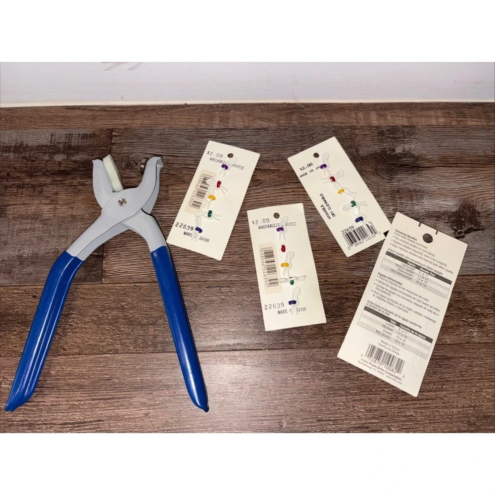 VINTAGE DRITZ HEAVY DUTY PLIER APPLIES SNAPS & EYELETS, BINGO BUTTONS & NEEDLES